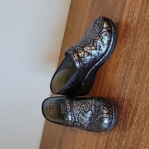 Danske X920 Clogs